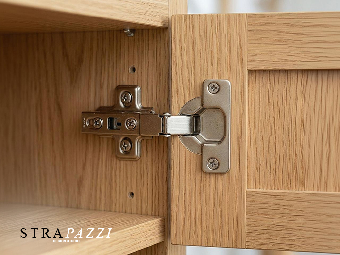 Cup hinge